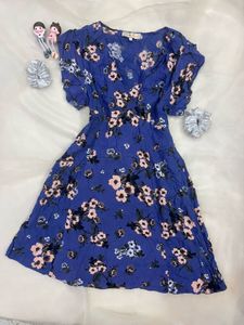 Floral Dress 💙🌸