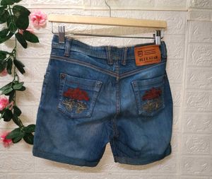 Size 26/28 🎁Buy 2 Get 1 Free 🎁Denim Shorts
