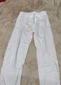 White Leggings With Pockets