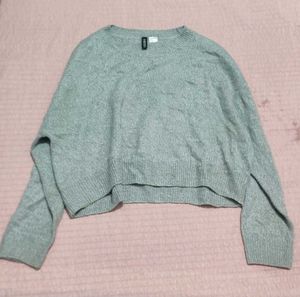 H&amp;M Gray Cropped Sweater