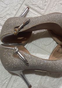 Elegant Sparkly silver heels