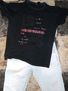 T-shirt & Jeans Pant