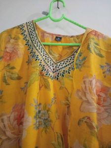New beautiful organza Floral Print Kurta Set
