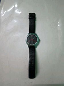 FASTRACK QUARTZ ANALOG BLACK LEATHER STRAP WATCH