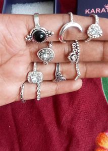 8 New Branded Rings Set