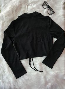 H&amp;M Black Tie-Front Cropped Top