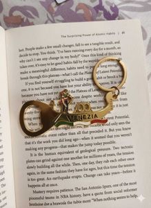 Venice 3 Souvenir Keychains + Free Magnet