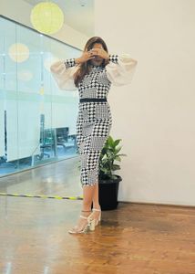 Chic Houndstooth Dress