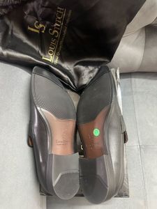 Louis Stitch Black Leather Tassel Loafers