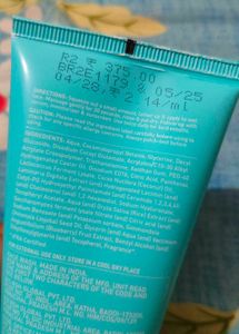 Dot &amp; Key Barrier Repair Hydrating  Face Wash