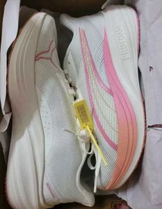 Puma Darter Pro Fade Women&#39;s Running Shoes