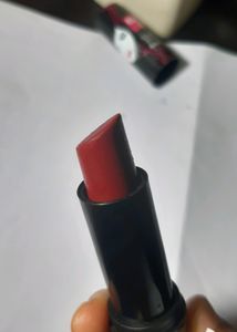 Elle 18 Lipstick Maroon City (Matte)