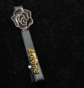 Gold &#39;Sexy&#39; Hair Clip Combo