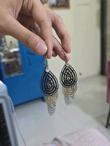 Assorted Jewellry As Shown In Pic