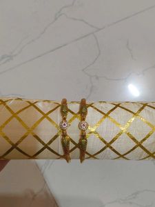 Elegant Bangle Set