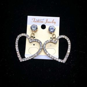 Crystal Heart Dangle Earrings❤️