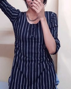 Black Kurti