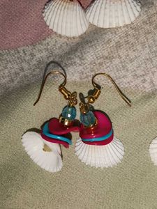 4 Sets Of Shell Earrings