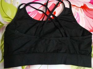 (1098)USA Pro Black Sports Bra