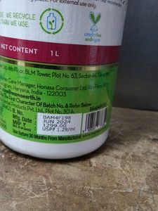 Mamaearth Onion Shampoo (1 Litre)