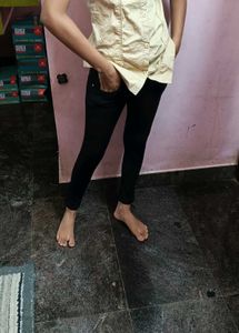 Modern Shirt And Skinny Jeggings