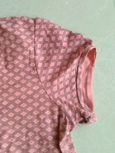 Peach Top Size: Medium