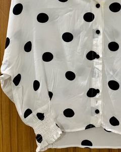Women&#39;s Polka Dot Shirt