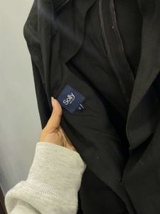 Black Blazer - Stylish &amp; Versatile