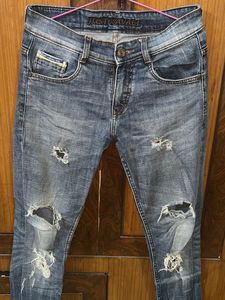 Just Kavali Ripped Jeans