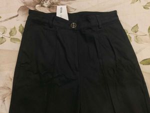 Women Black Trousers/Pant