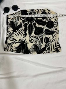 Black &amp; White Floral Printed Top