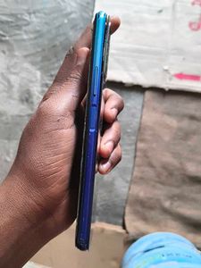 Vivo Smartphone - Blue Gradient