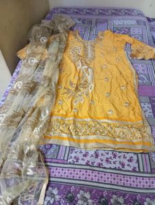 Beautiful Suit With Heavy Dupatta
