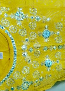 Beautiful Yellow 💛 Printed Women Frock