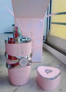 Lattafa Yara Pink 🩷🌸