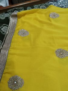 Beautiful Yellow Saree For Festive Season