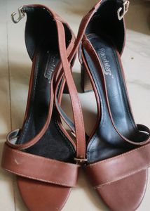 Roadster Brown Block Heel