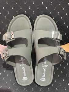 Walkaroo Grey Sandals For Women
