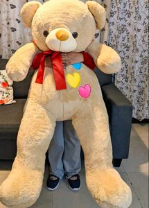 Giant Teddy Bear 4 feet.