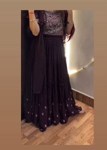 Elegant Embroidered Peplum Top With Skirt
