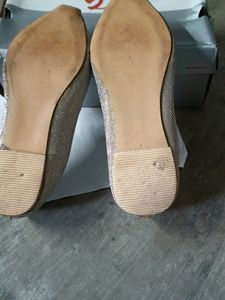 Shoe