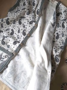White And Grey Sleeveless Winter Wear