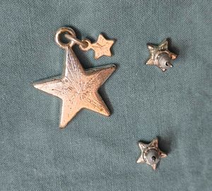 Star pendant and studs set