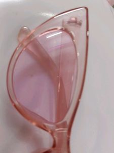 Retro Pink Cat-Eye Sunglasses