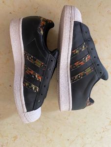 Adidas Superstar J &#39;Black Camo&#39;
