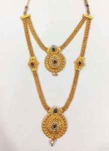 Vintage Gold-Toned Necklace &amp; Earring Set
