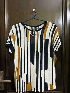 Striped Women&#39;s Top