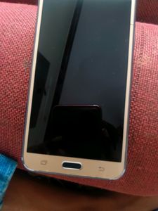 Samsung Galaxy J7