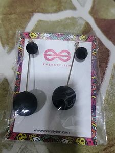 Earings