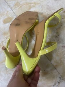 SHOETOPIA NEON GREEN SANDAL